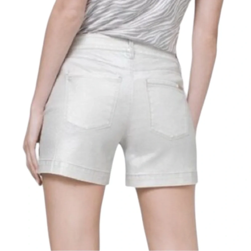 White House Black Market whbm 5”